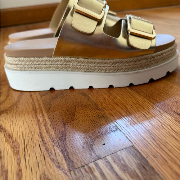 Madden Girl Mythical Espadrille Platform Metallic Gold Sandals - Picture 5 of 5